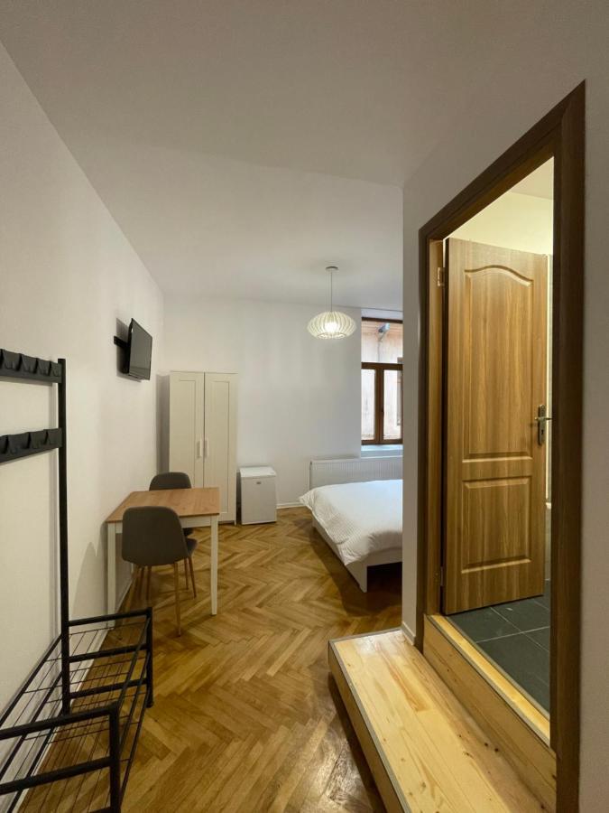 Schei Central Studios In The Heart Of Braşov Exterior foto