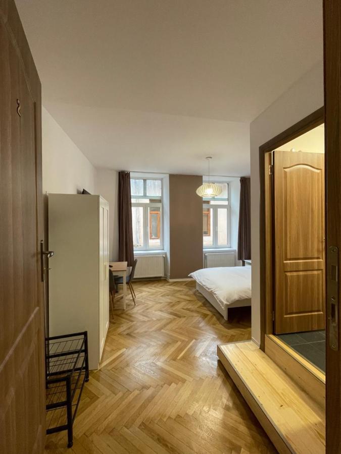 Schei Central Studios In The Heart Of Braşov Exterior foto