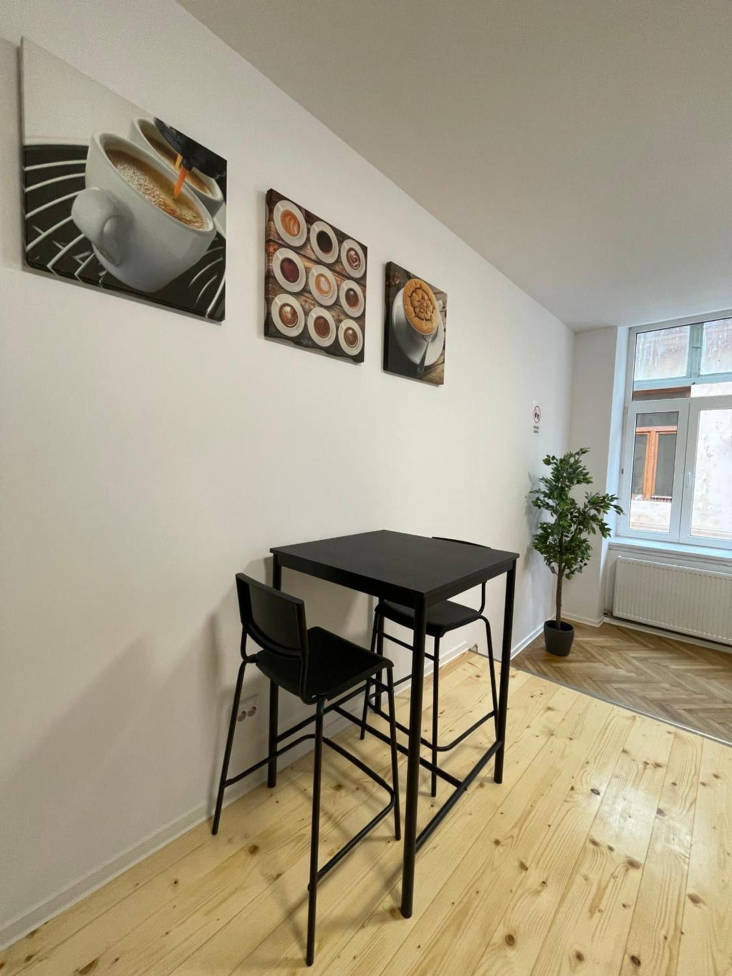 Schei Central Studios In The Heart Of Braşov Exterior foto